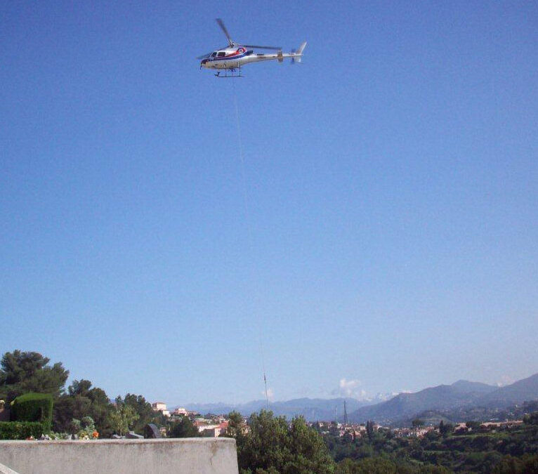 Nice Matin : Quand les pierres tombales descendent des cieux