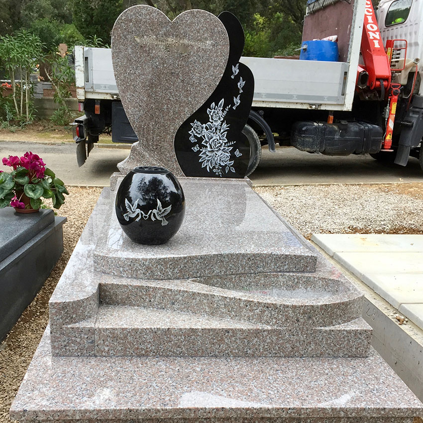 monument-proma-stele-coeur-bi-couleur