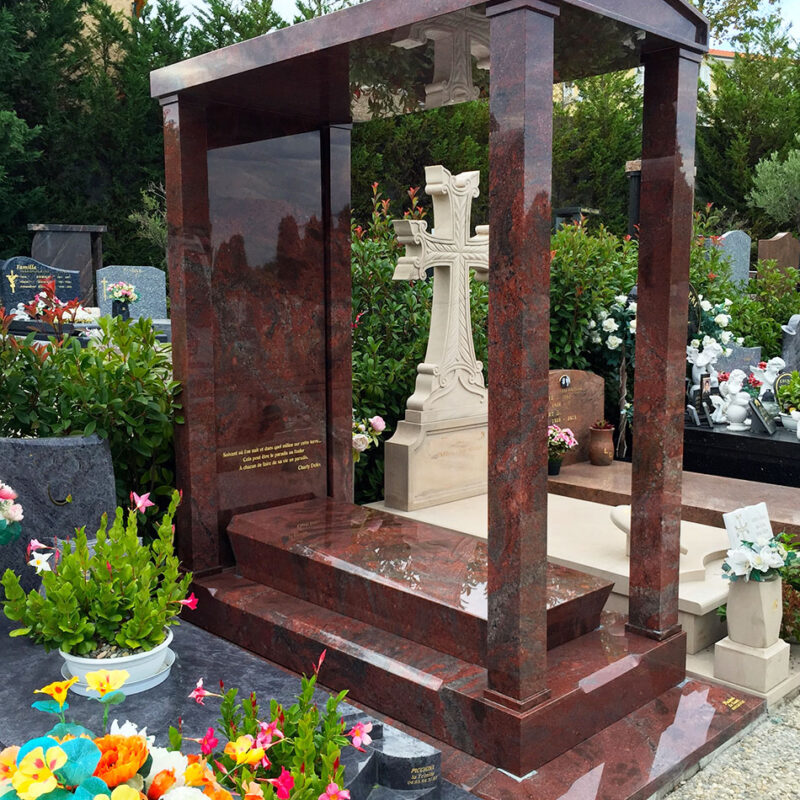 Chapelle Romantica au cimetière de Caucade à Nice
