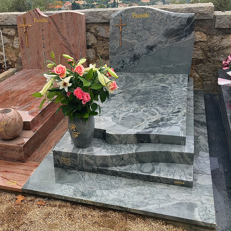 Cimetière de Gairaut à Nice - Monument Complys - Granit Grey PearlCimetière de Gairaut à Nice - Monument Complys - Granit Grey Pearl