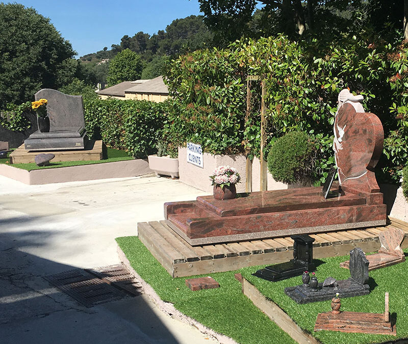 Acheter un monument funéraire pas cher pour la Toussaint