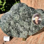 plaque-double-coeur-granit-photo