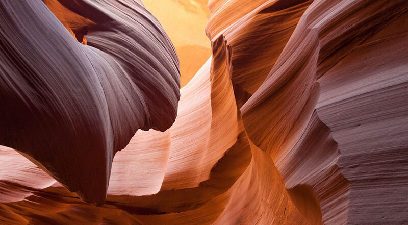 Un vaste catalogue de monuments funéraires