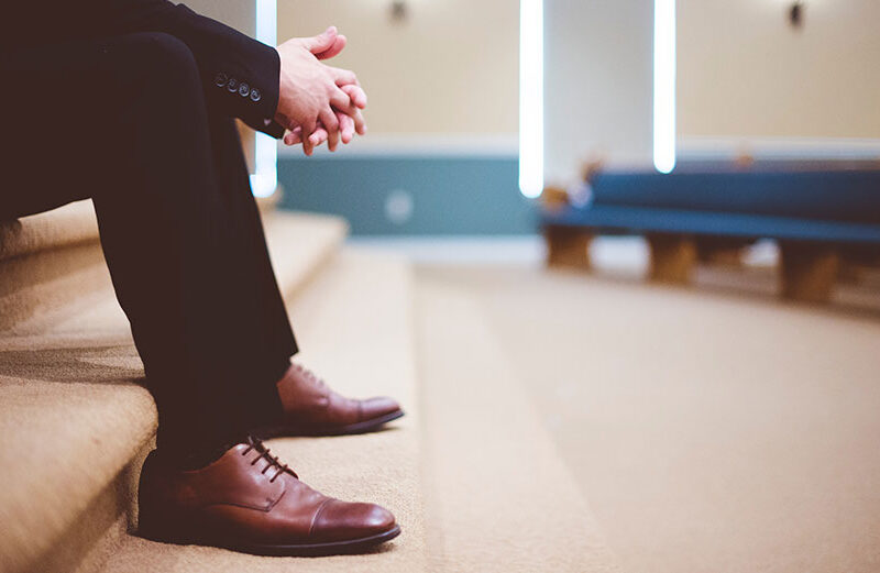 Monument funéraire en granit : 3 conseils pour vous aider à choisir