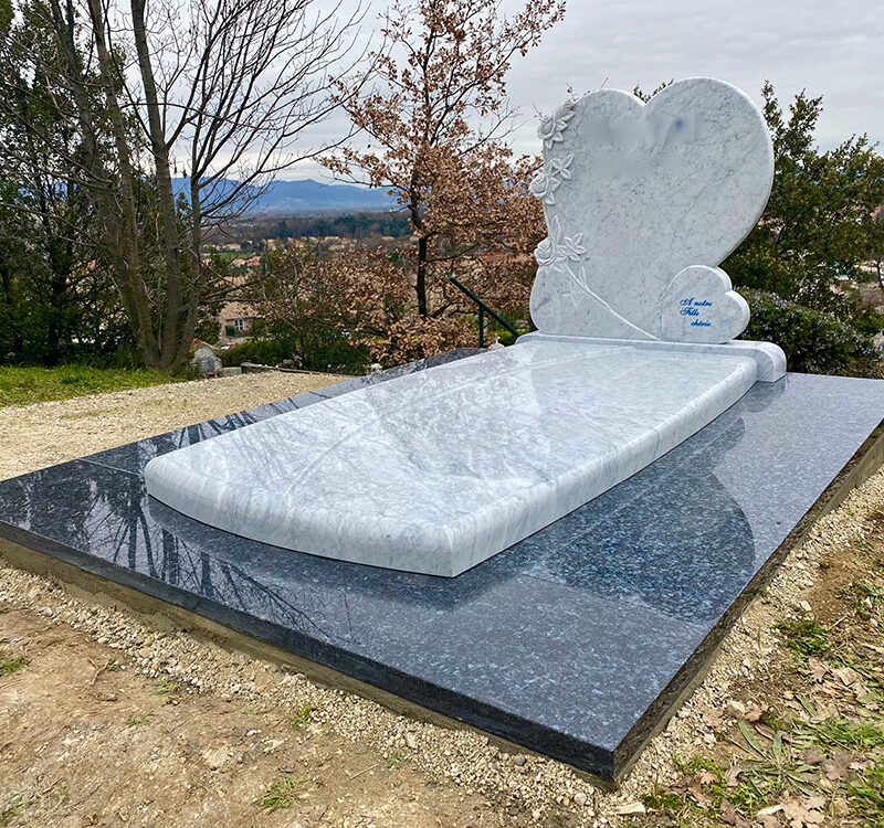 Monument funéraire double concession bi-couleur à Montélimar