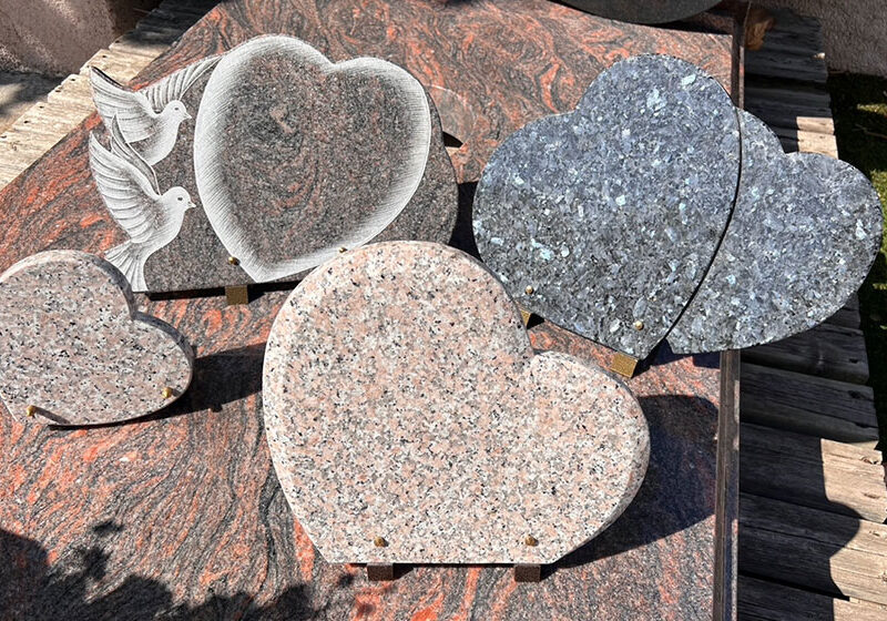 Commander une plaque funéraire personnalisée pas chère