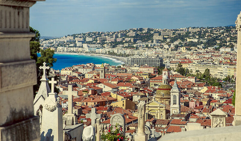 La dernière marbrerie funéraire niçoise : un savoir-faire unique