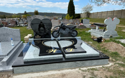 Une semaine mémorable avec la pose de monuments funéraires en Île-de-France