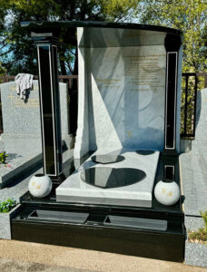 monument-funeraire-2-colonnes-marbre-granit