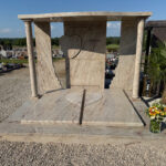 monument-funeraire-colonnes
